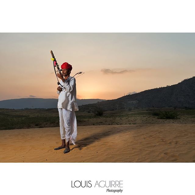 Rajasthani man.

Pushkar, India 2014

#pushkar #rajasthan #india
#desert #morning #sunrise #morning #daybreak #clouds #indiastories #indiapictures #travel #travelphotography #indiagallery #natgeo #natgeotravel #thephotosociety #natgeoindia #yourshot 