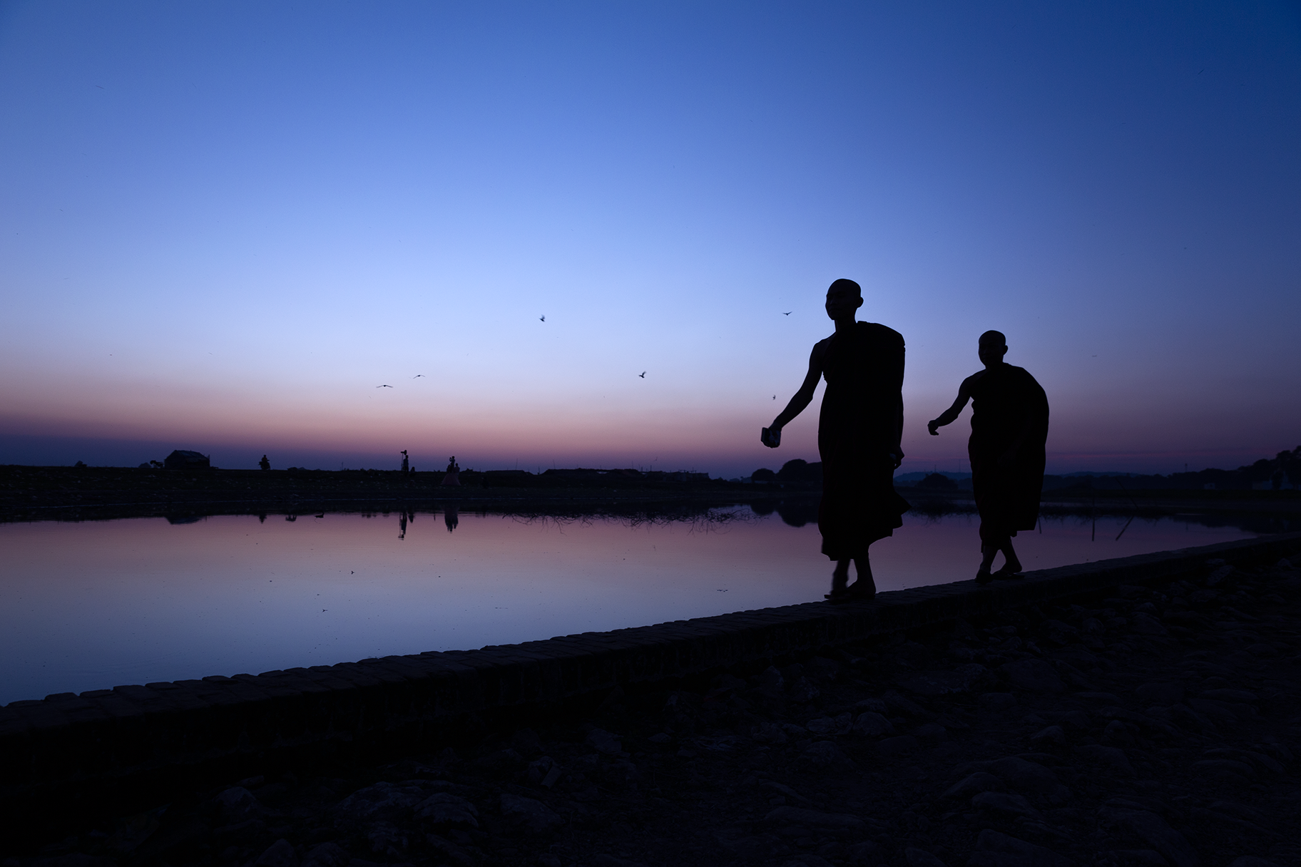 Monk_Sunset_Silhouette.png