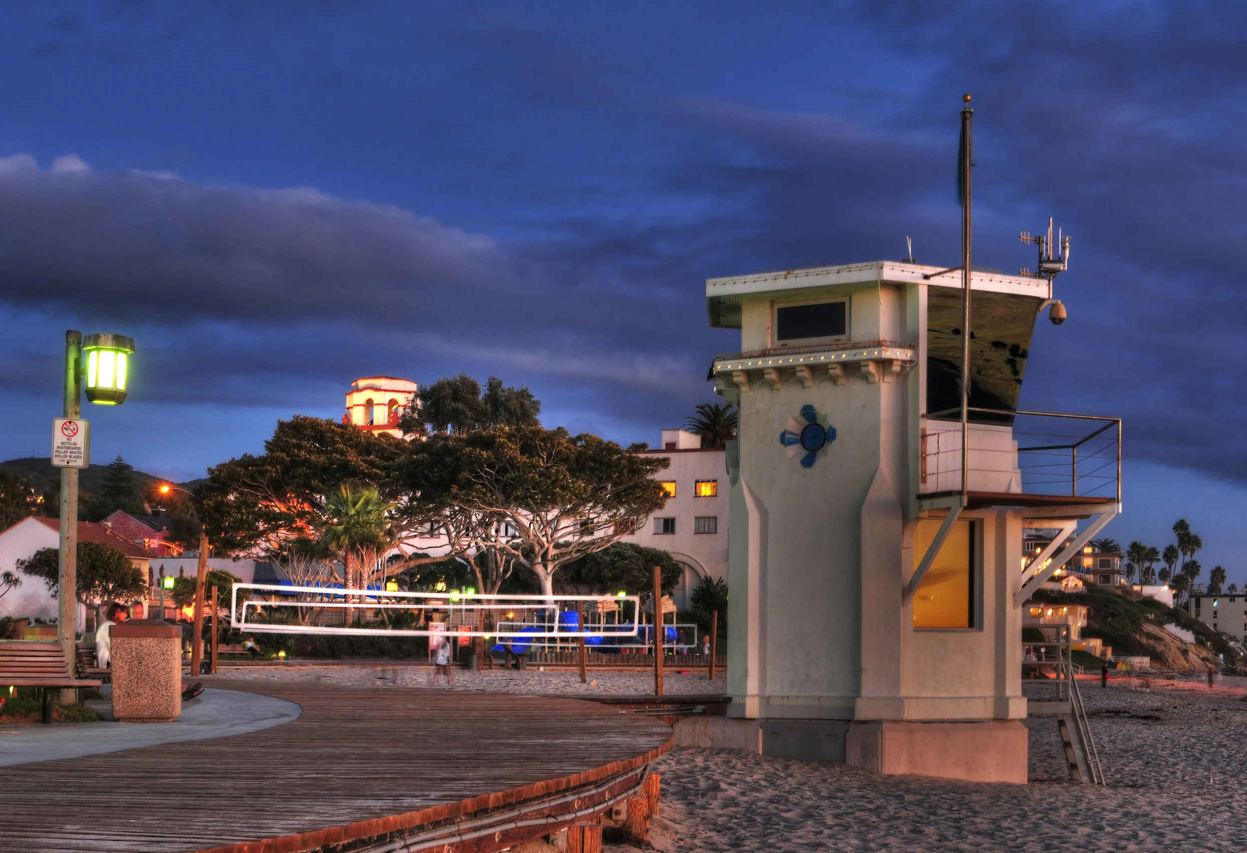 Lifeguard tower volley.jpg