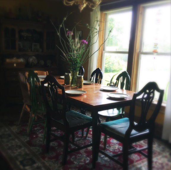 A gathering of cousins.