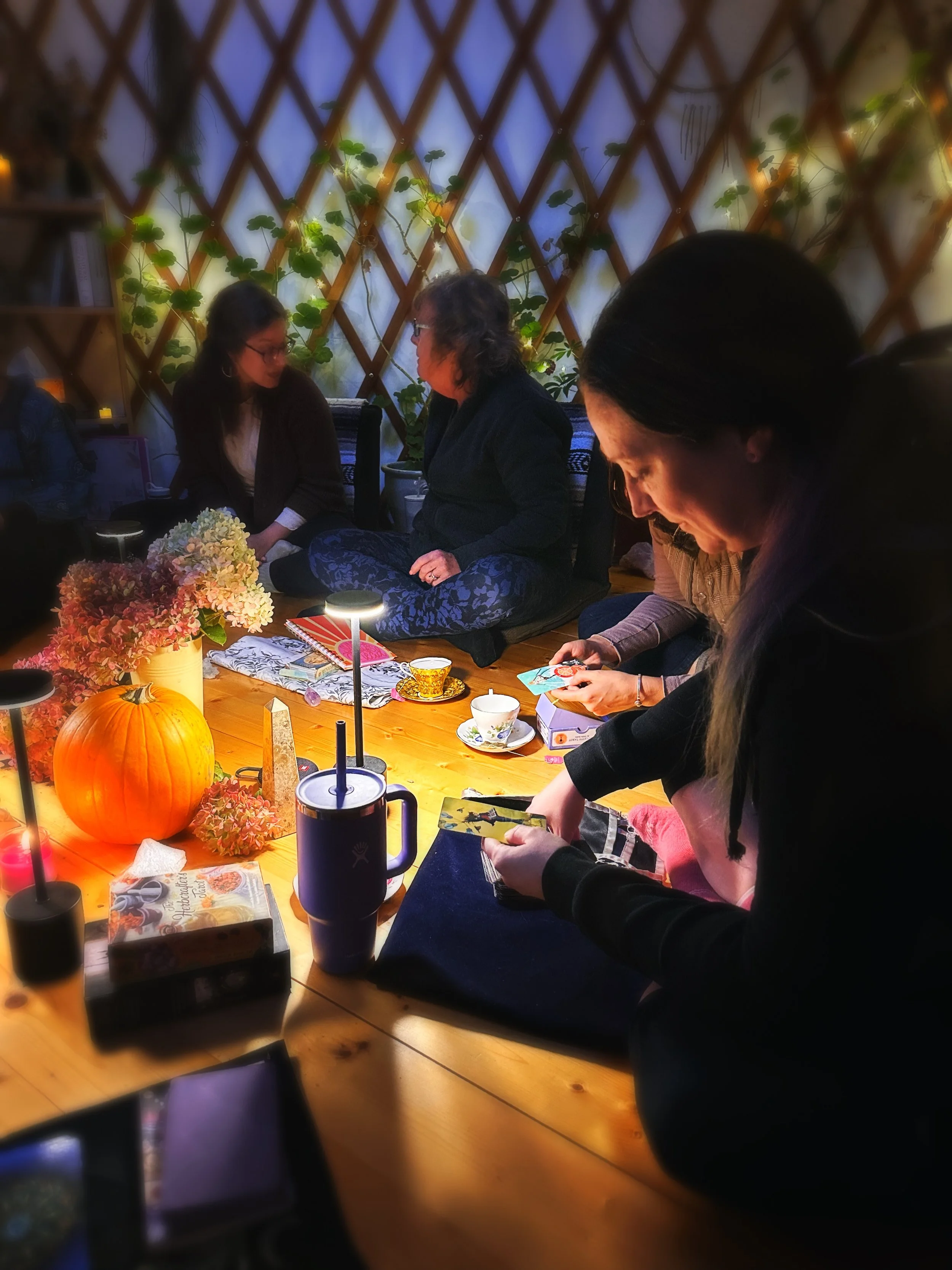 Tea &amp; Tarot with Spirited Places 