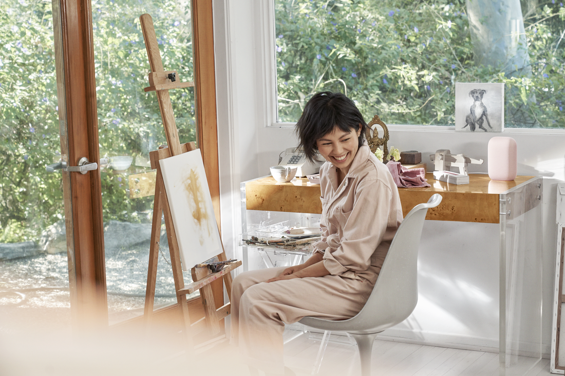 20_0403_0412_200213_Woman_Paint_Sand_592_R03 (1).png