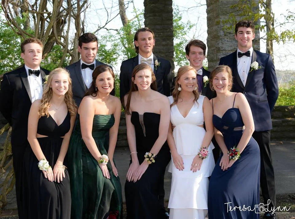 Kennett High School : 409 Eagles Way North Conway, NH 03860 Prom 2018 : Grand Summit Hotel at Attitash 104 Grand Summit Dr, Bartlett, NH 03812