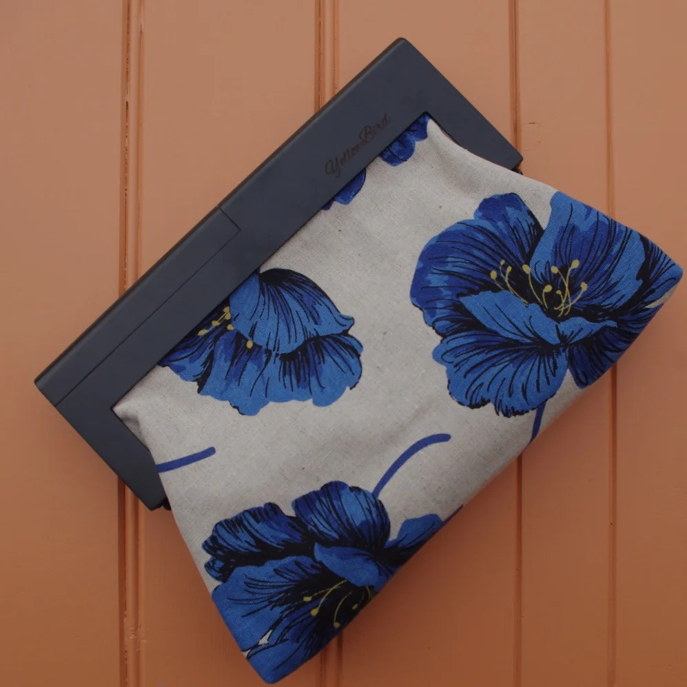 Kei_Bold Flowers B (Large)_Thumbnail.jpg