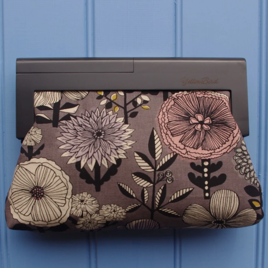 Kei_Pop Flowers Grey B (Large).jpg