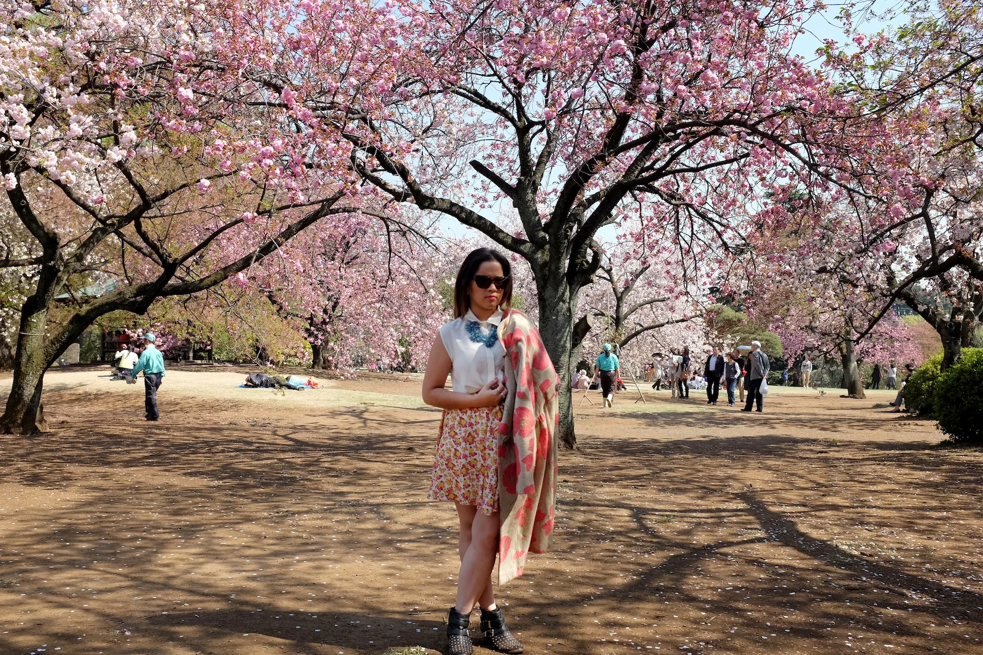 sakura, cherry blossom, Shinjuku, shinjuku gyoen national garden, flower, botany, botanical, Spring, Japan, Travel, photography, fashion photography, street photography, romance, love, Nezuki, blogger, MATRIOCHKA by Les Briqu'a * braque, Forever 21, Uniqlo, Lovisa, Prada, Sunglasses, kawaii, sweet, cute