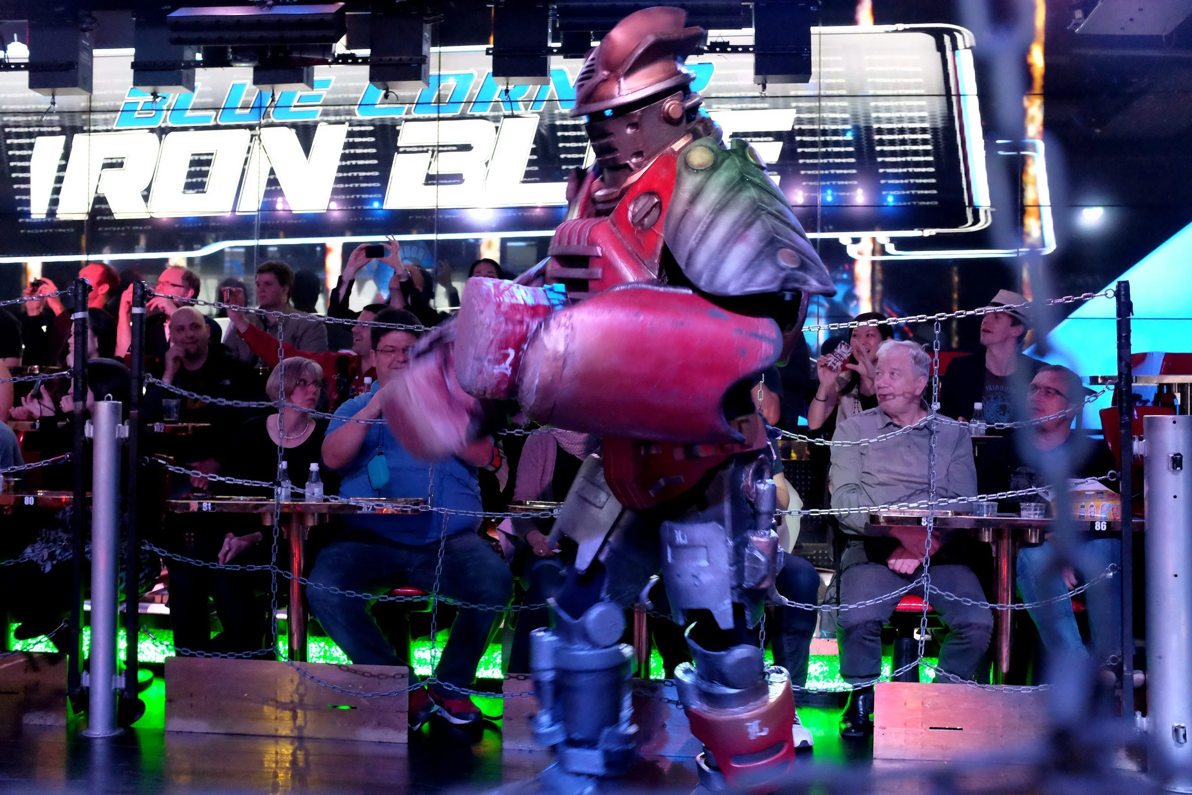 Robot Restaurant, Tokyo, Shinjuku, Robots, Japan, Japanese girls, Robotic, dance, restaurant, nightlife, Tokyo nightlife, drinks, travel, Japan travel, fun, vodka, beer, entertainment, studs, spikes, costume, mecha, lights, artistic, fashion, interest, Nezuki, blogger, music, live entertainment, show, cabaret, show restaurant