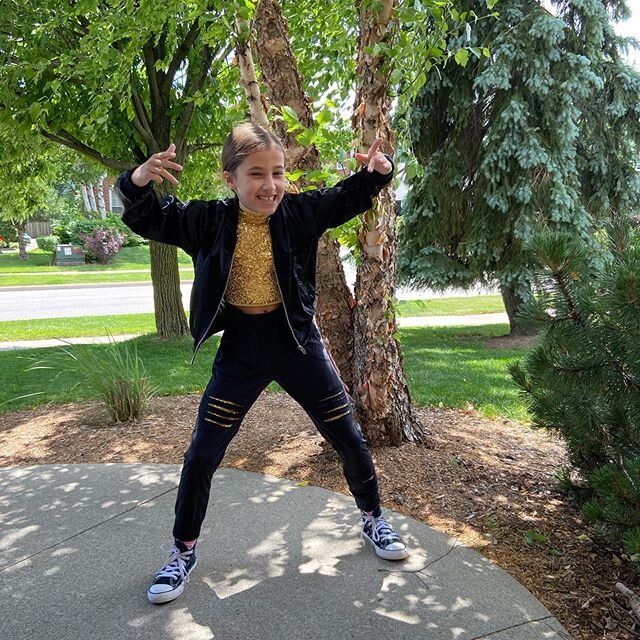 This was supposed to be her biggest year yet. But instead we&rsquo;ve had to do a big pivot-turn (see what I did there, dance teachers?) And this tiny dancer has been a trouper ❤️ Front lawn dance recital to show off her costumes, reminisce about rou