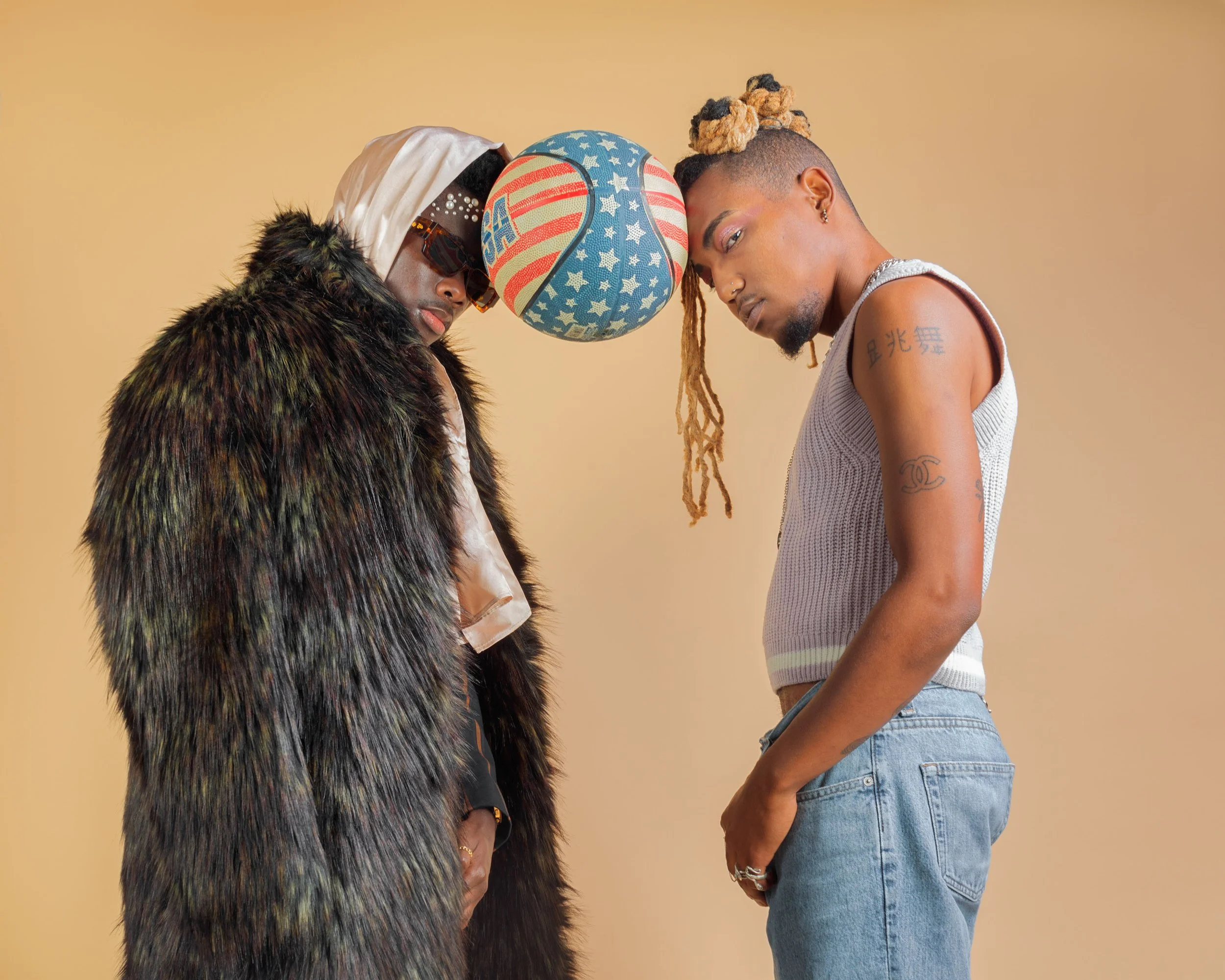 Claudio Eshun - Ambiguous Dreamers (1/10)