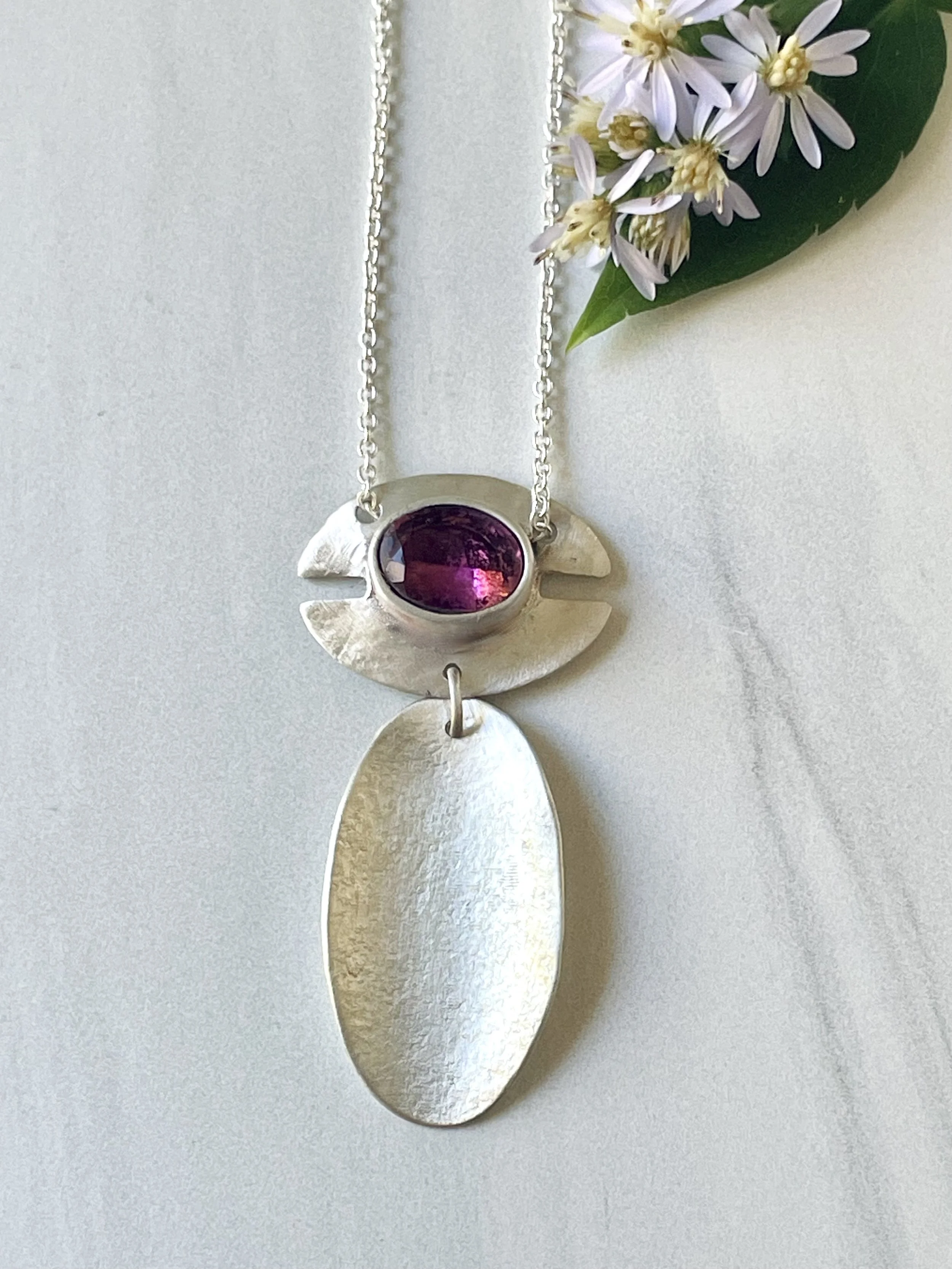 Lisa Gent - Moss Oval Necklace in Fine Silver and Tourmaline