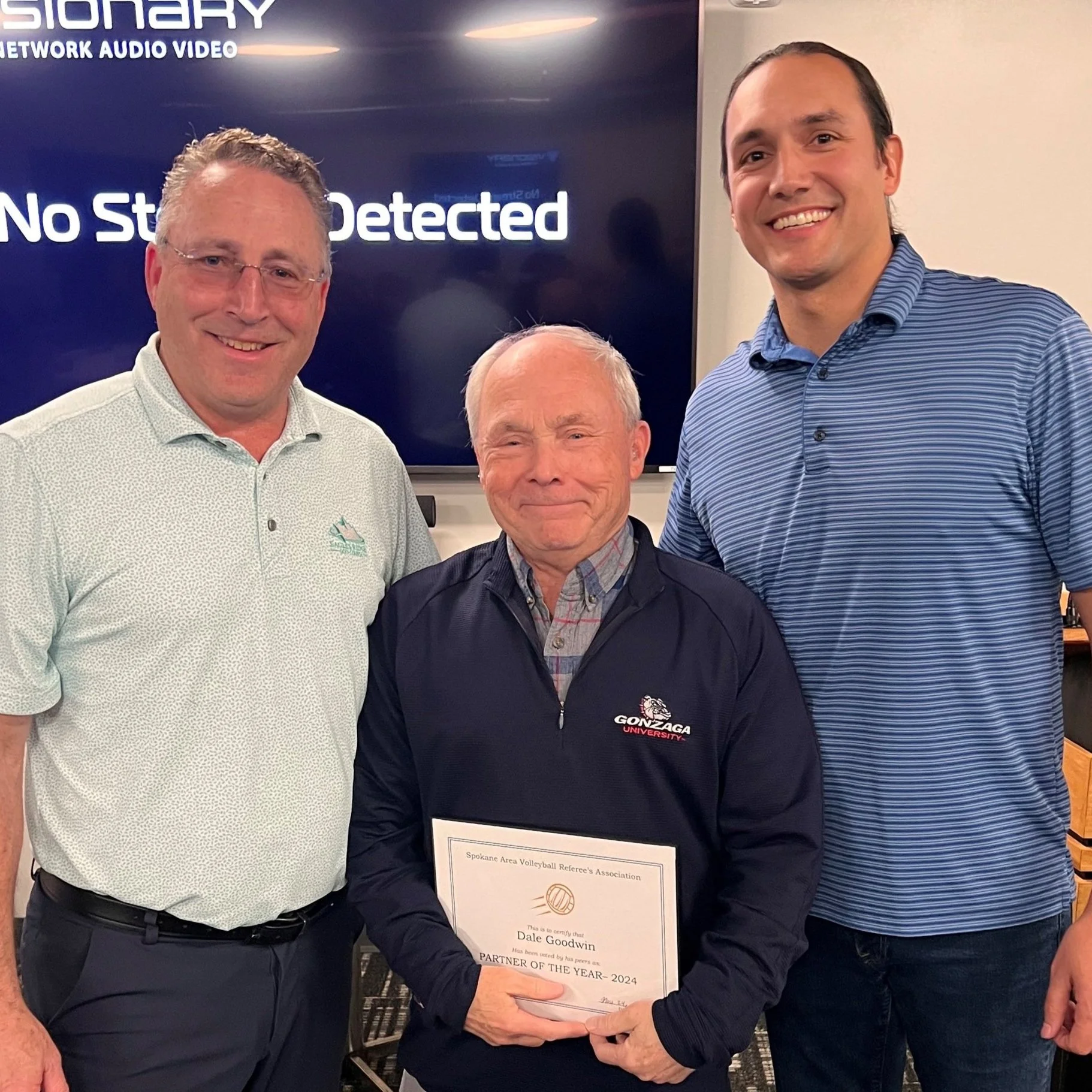 Partner of the Year Dale Goodwin (center)