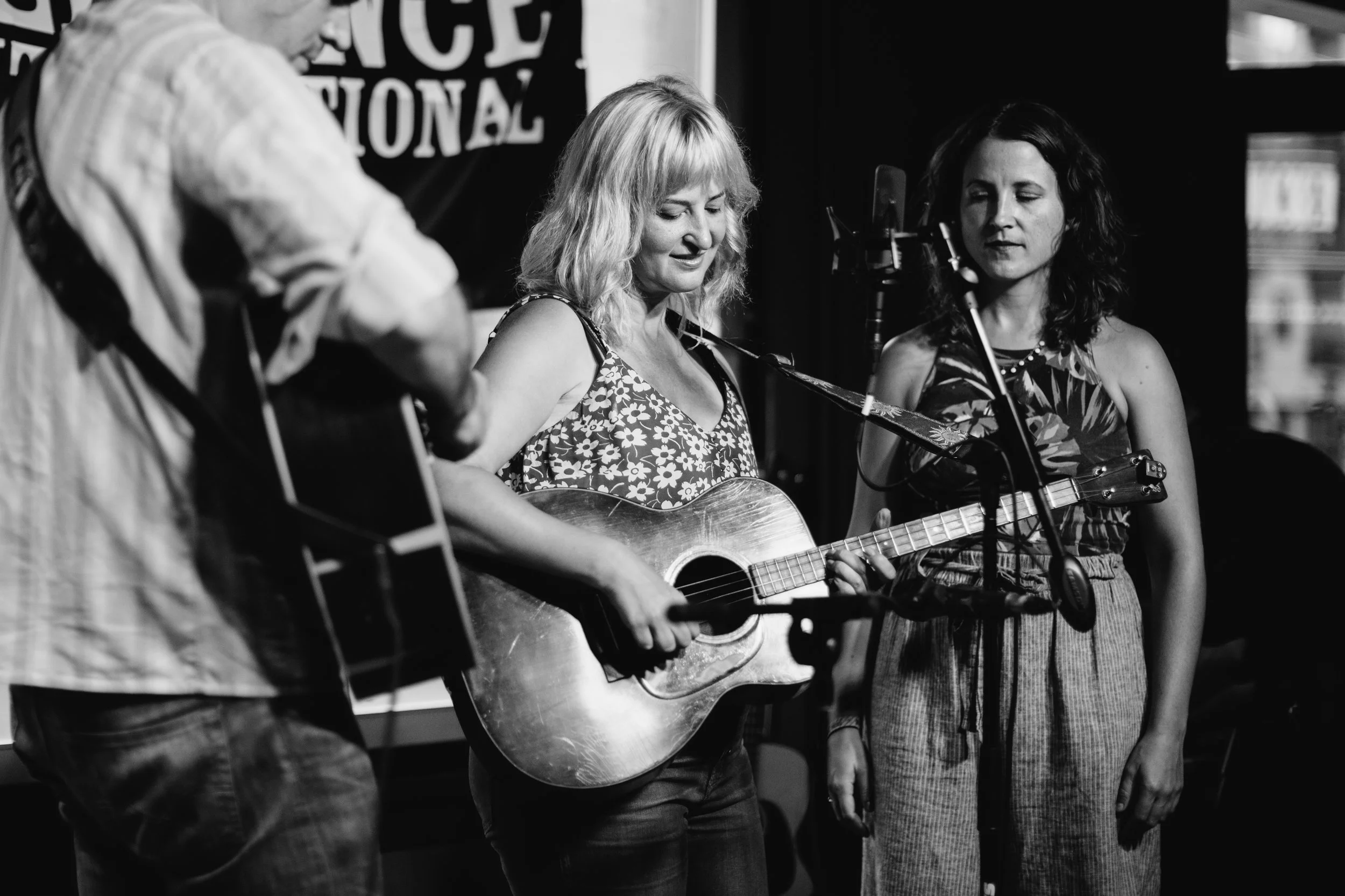 {Finest Folk A Celebration in Music}29-{Connelly Crowe}.jpg