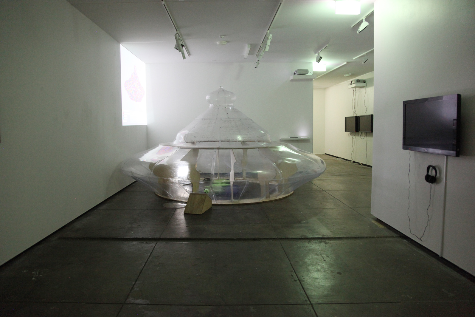 UFO_Firstdraft_IMG_5924_3_smaller.jpg