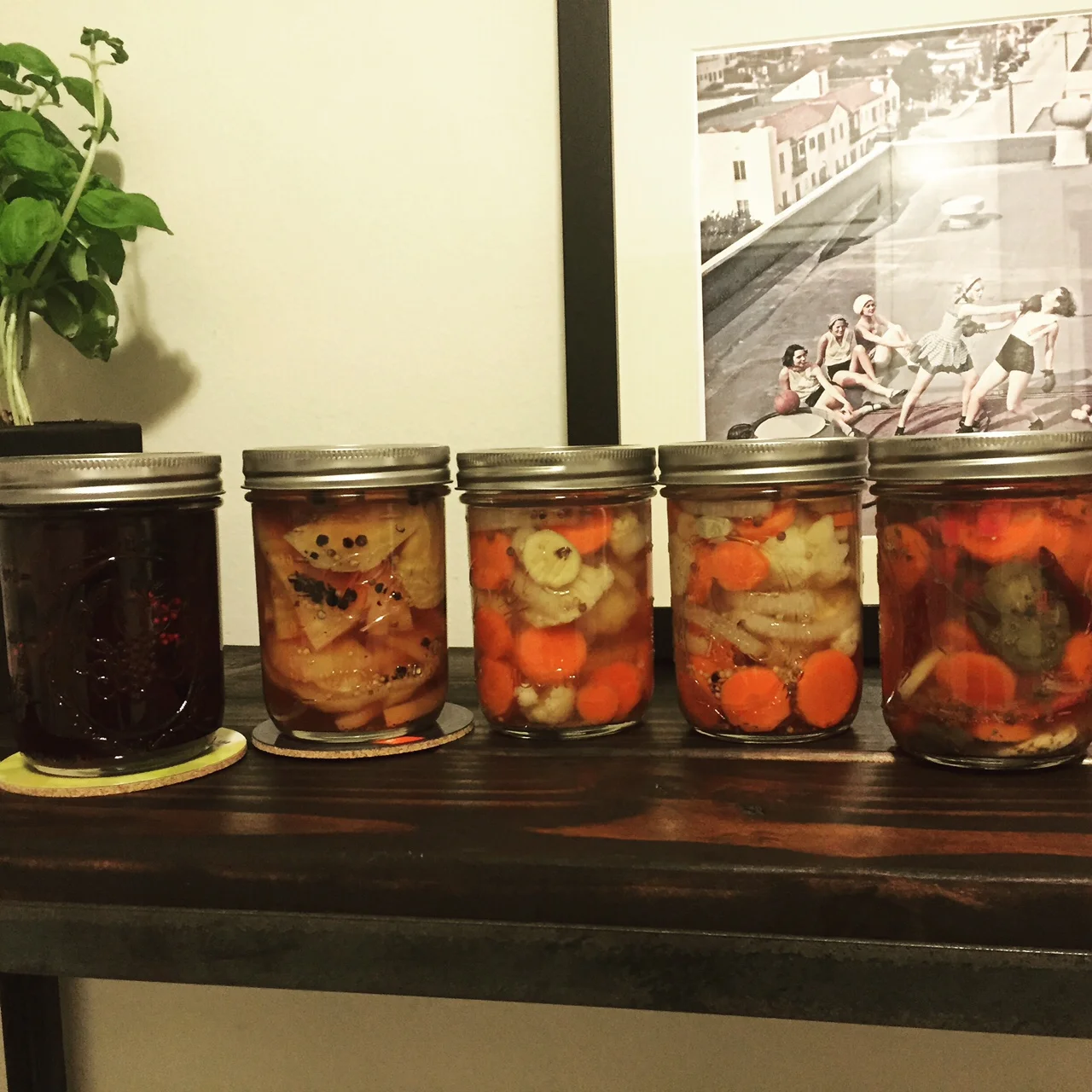  Pickled beet, cauliflower and carrot 
