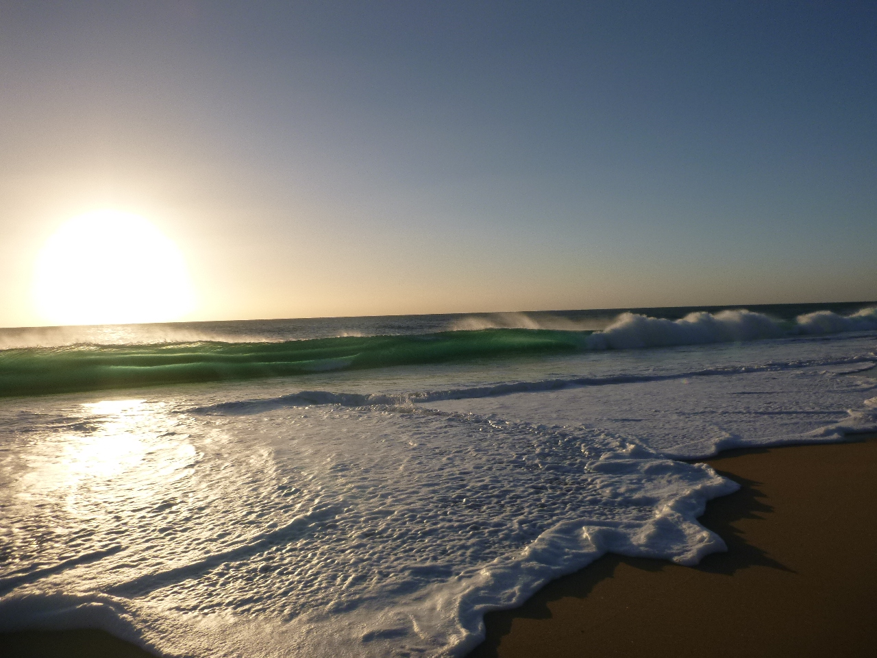 I shot a photo of this wave, kind of on the fly, at the beach at Todos Santos the other evening. I'll use it tomorrow to do a demonstration painting for the gallery this weekend. There is nothing like being near the source!