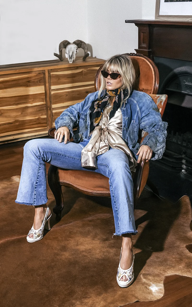 LeniFlashes_Brooke_LunaWolfVintage1.jpg