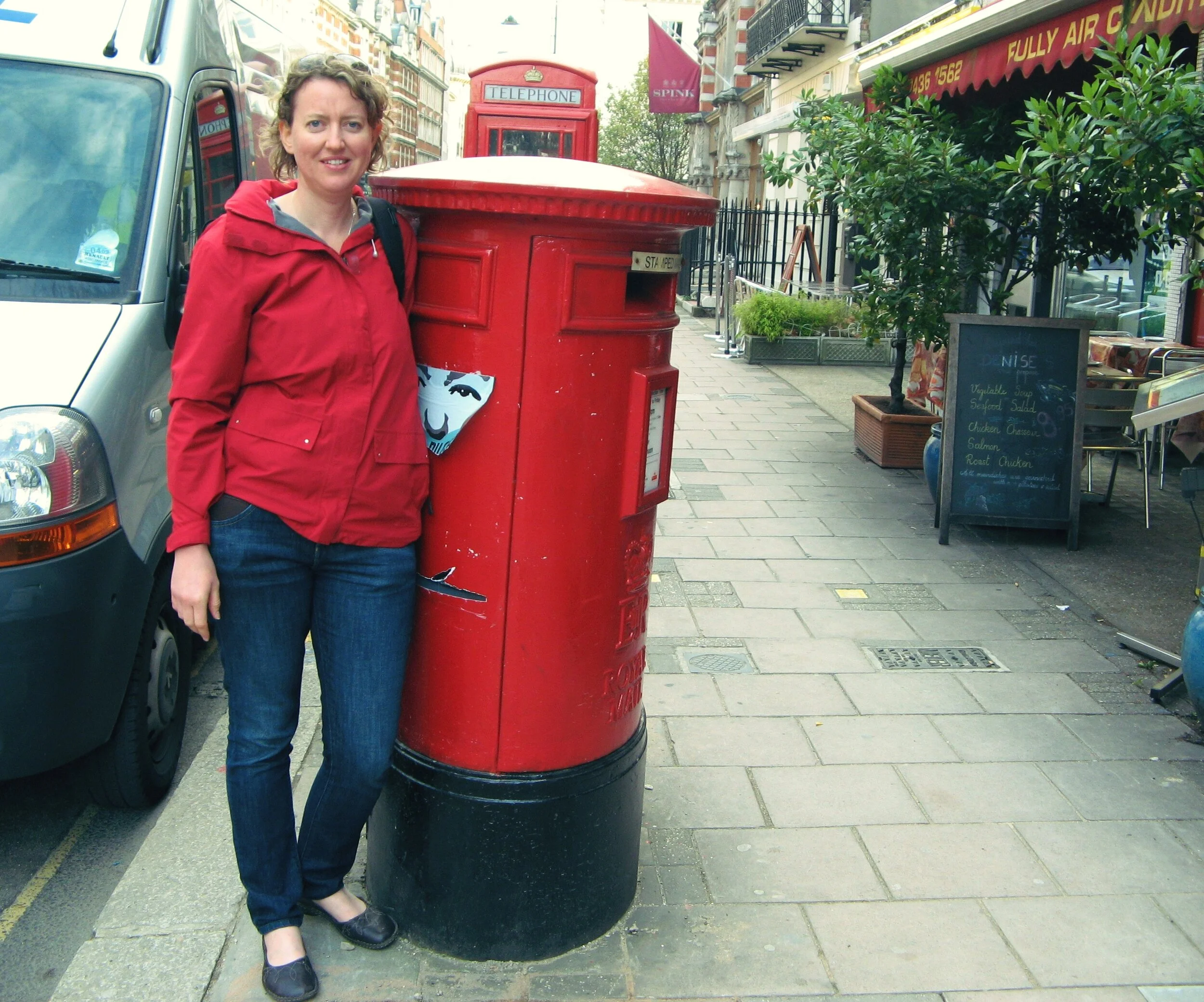 Back streets of LONDON, October 2008
