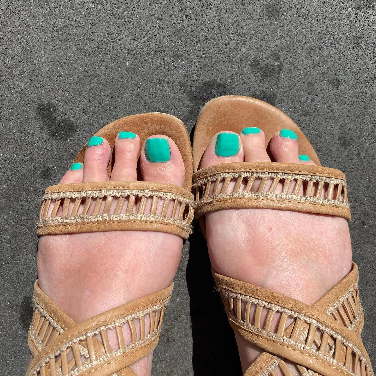 Fresh toes as not since July 2020.....
.
.
.
.
.
#emmajanewatson
#thegirlwithmagichands
#paintedtoes