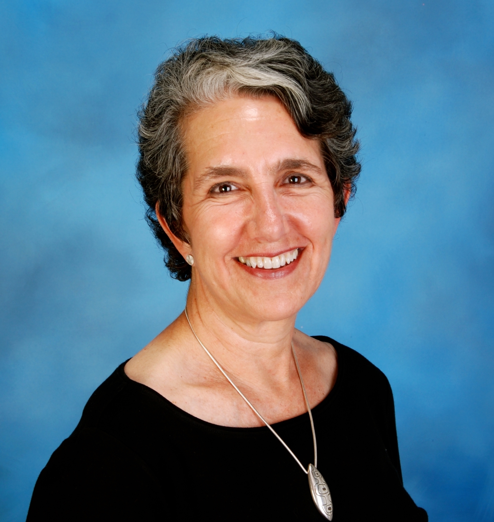 SHELLEY BRAUER, PH.D., LICSW 