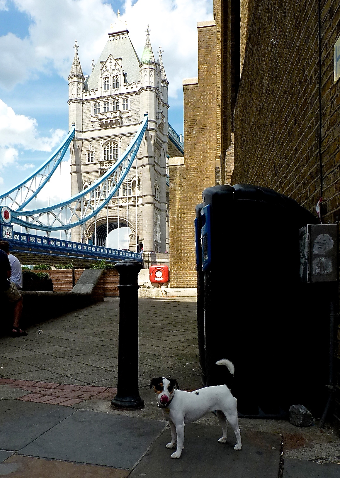 This is a very famous spot in London. It's famous because I've been there. I think.