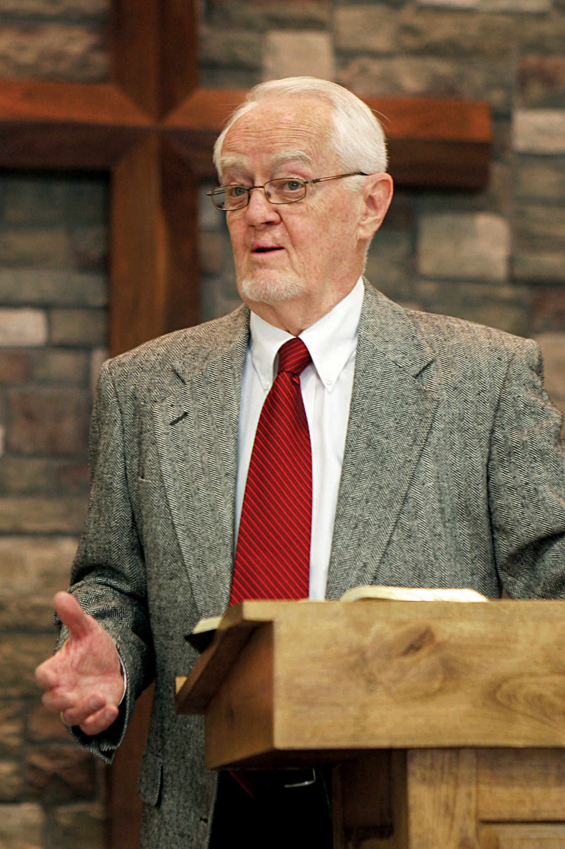 dr-richard-seymour.png