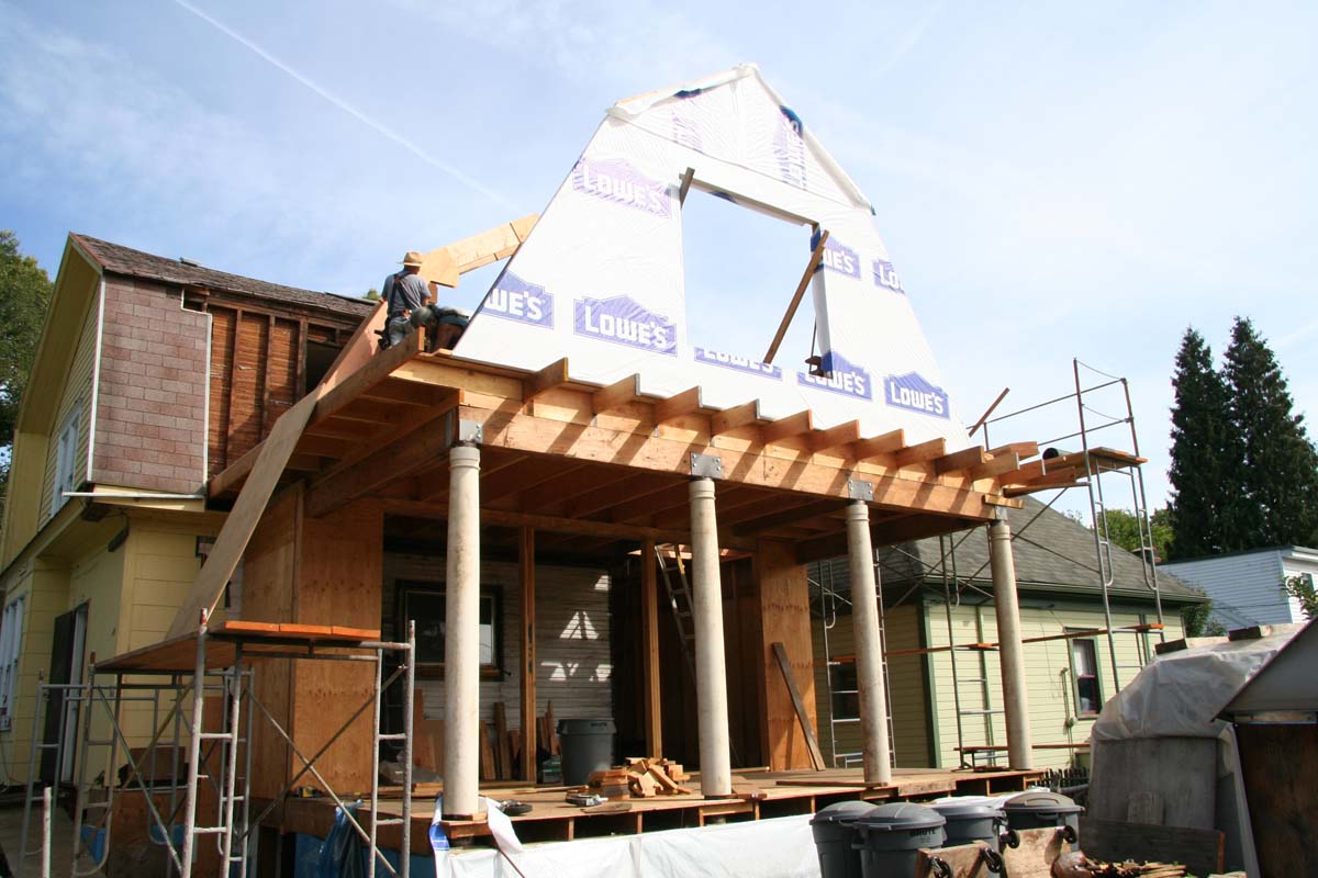 House_5_GableEnd_Trusses.jpg