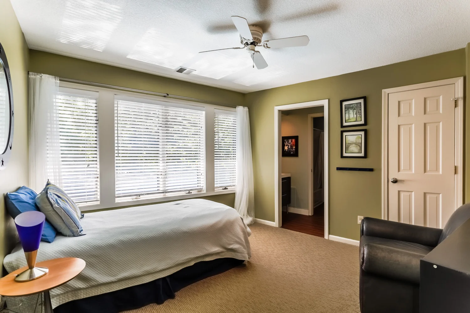 20609CrickettLane_076-HDR.jpg