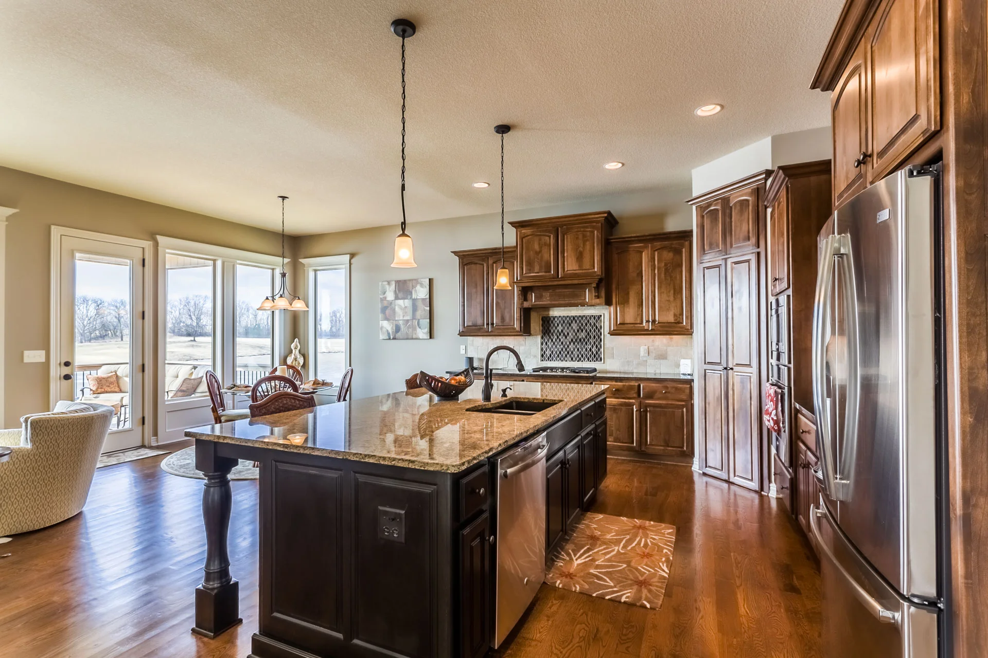 4514N142ndSt_P-4.jpg