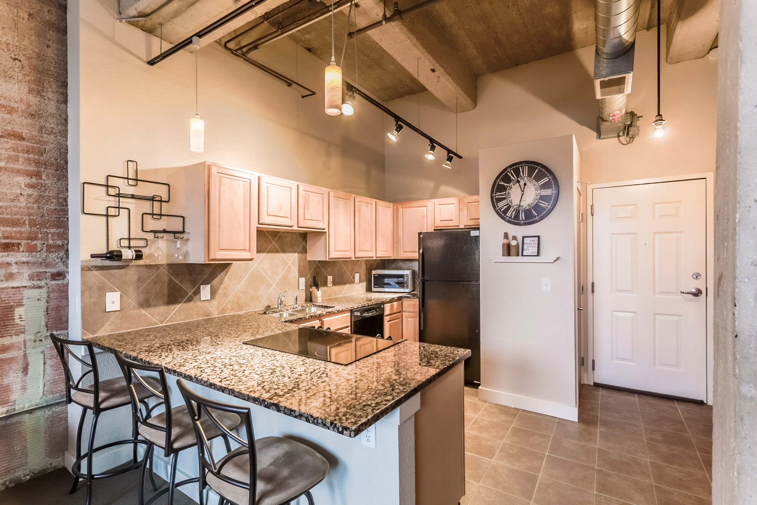 321W7thSt_101-HDR-1.jpg