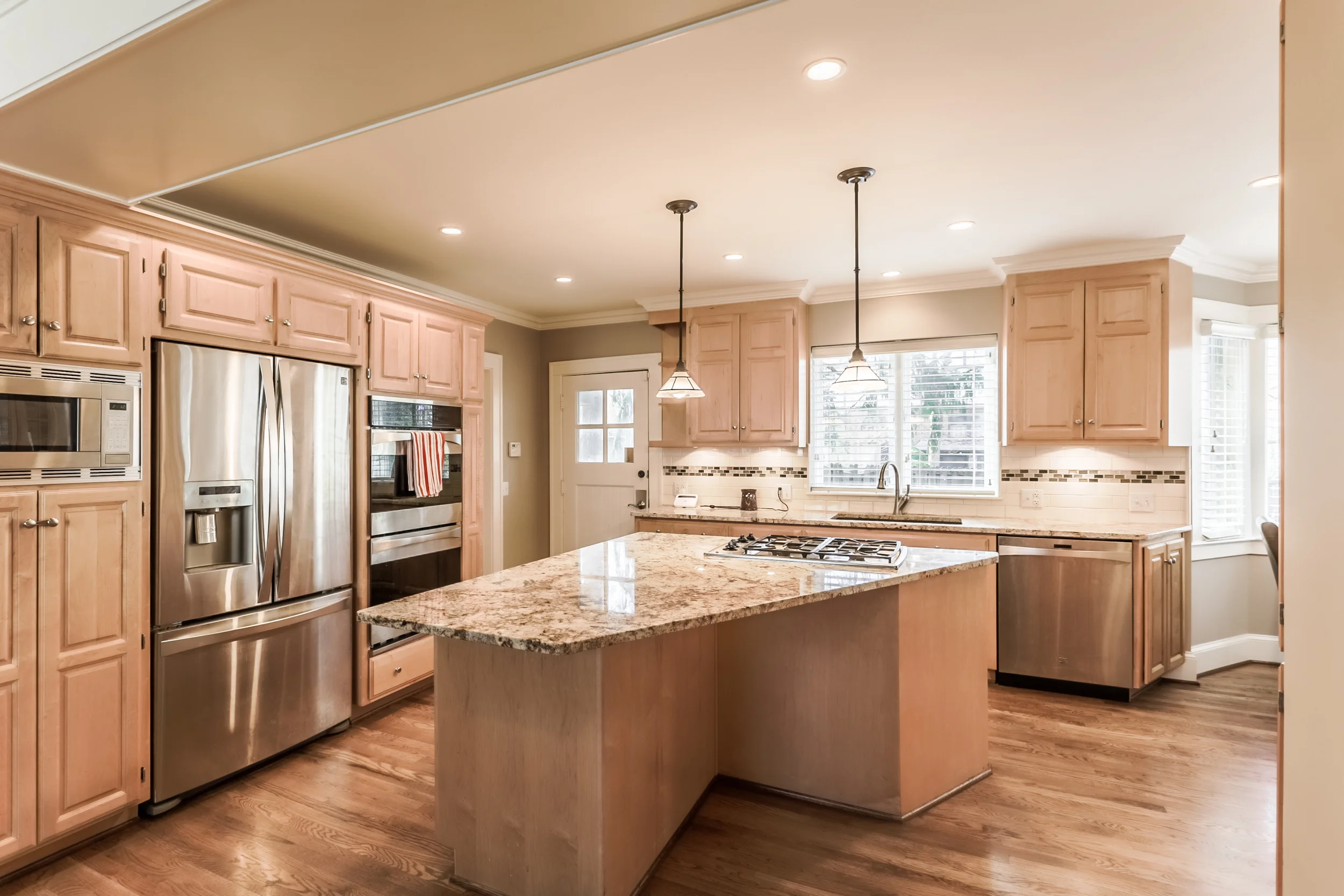 445WestoverRd_264-HDR-1.jpg
