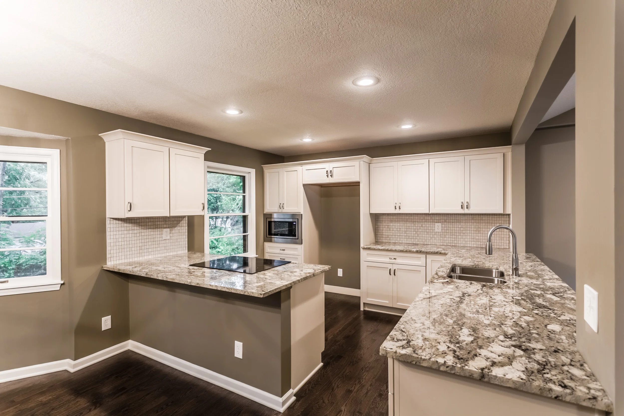 8819HadleySt_114-HDR-1.jpg