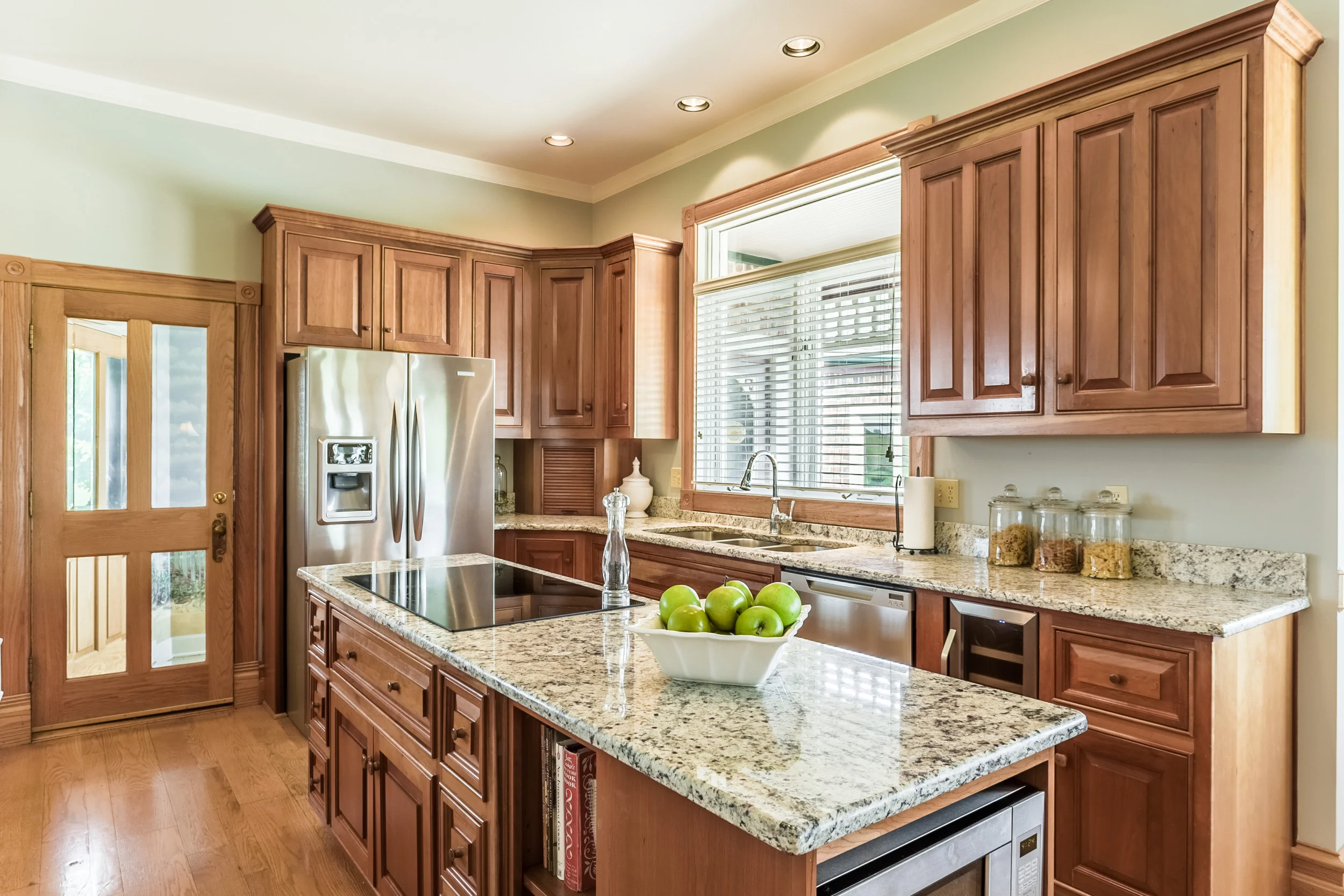 9035 W 175th_076-HDR-1.jpg