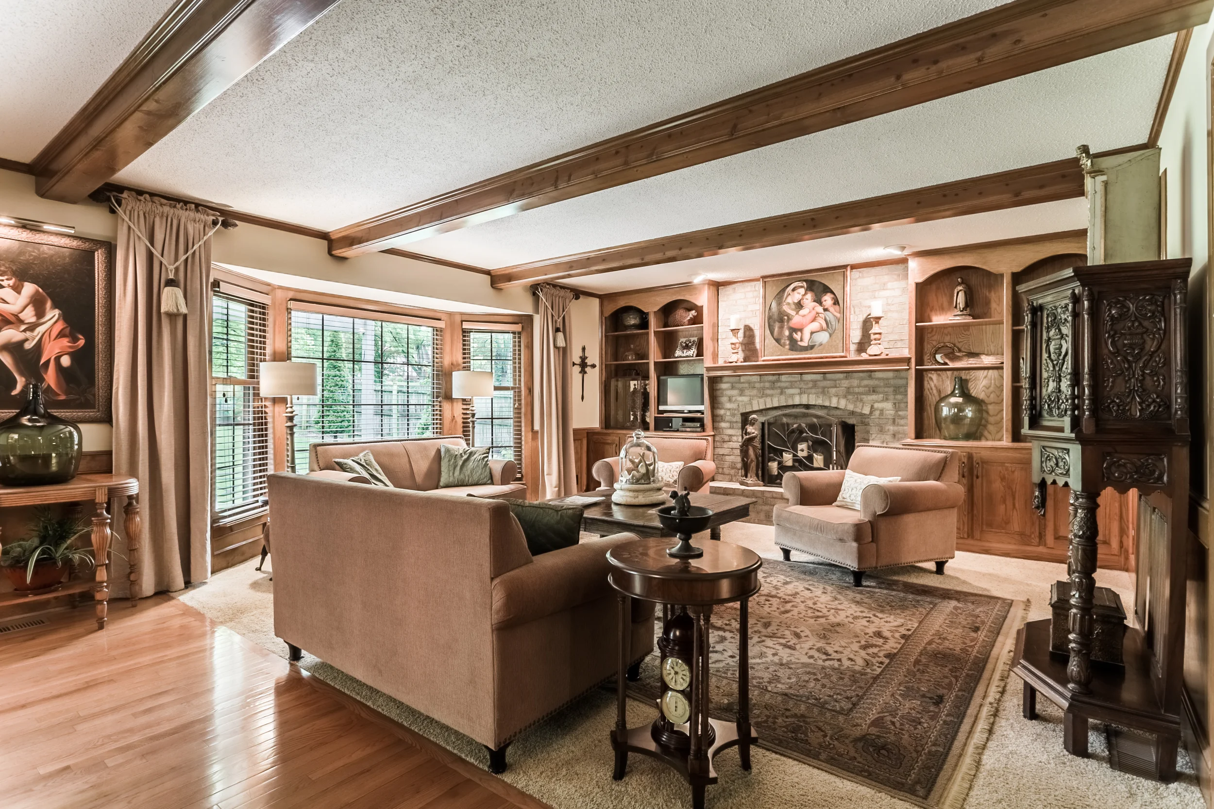 13709SEdinburghSt_083-HDR-1.jpg