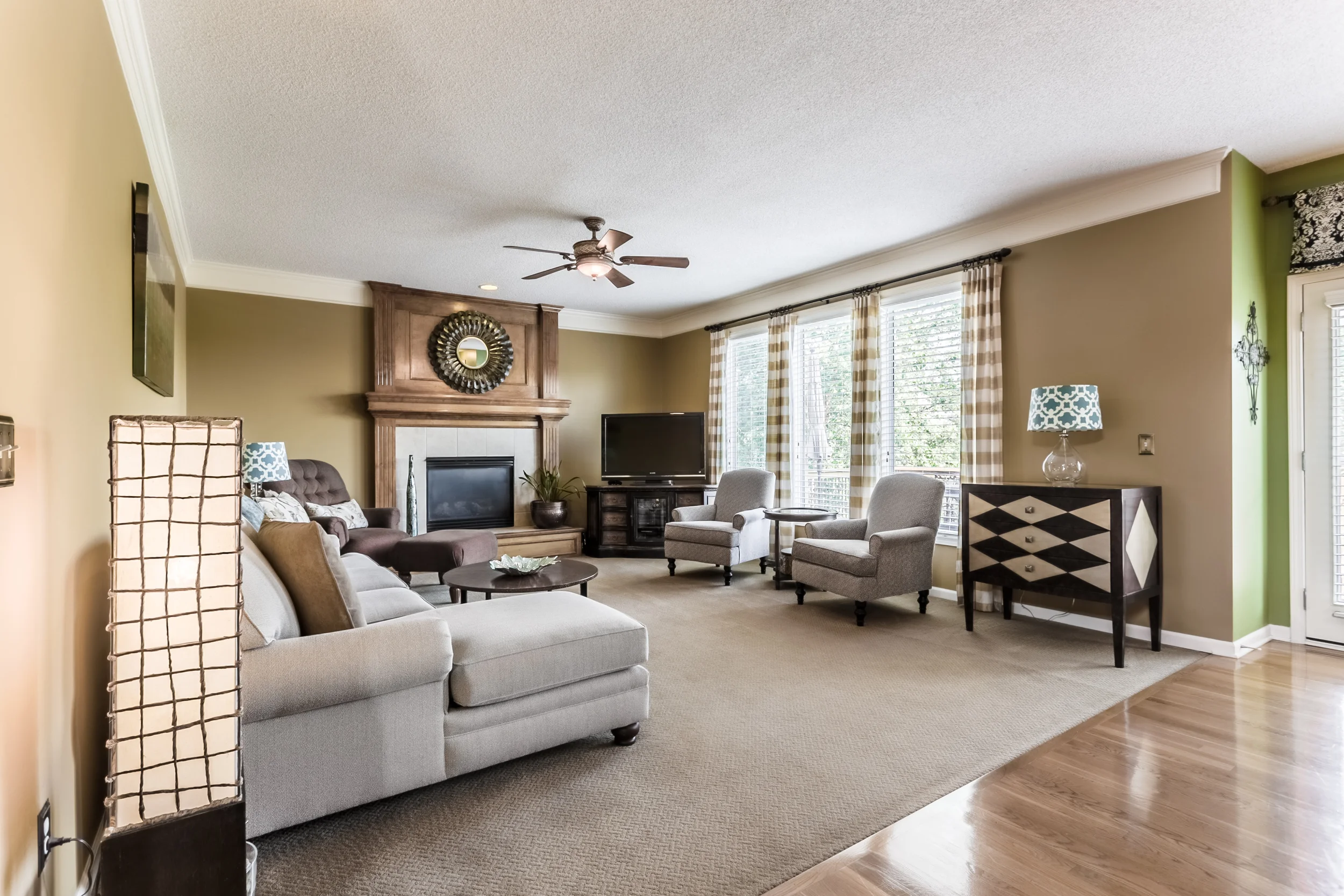 21706W96thSt_104-HDR-1.jpg