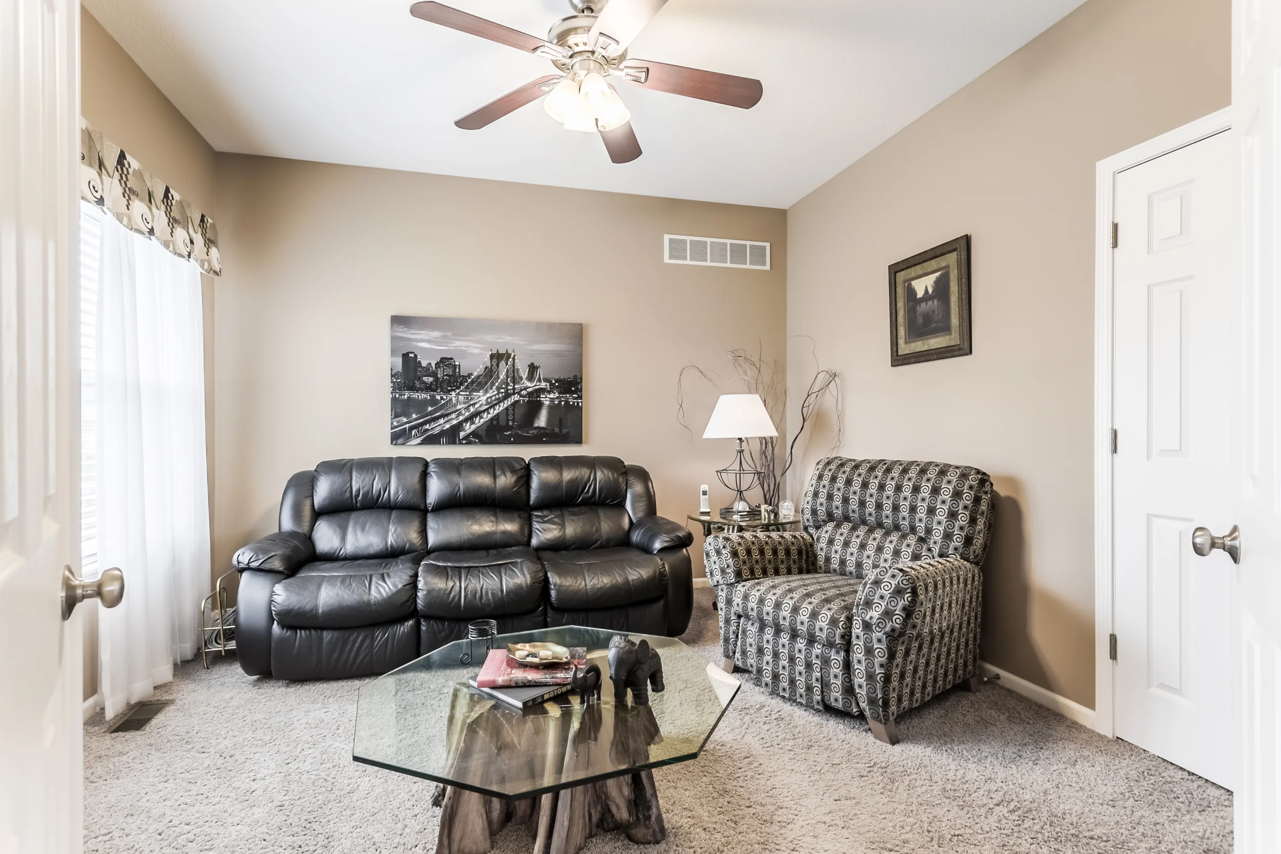 21960W116thTer_002-HDR-1.jpg