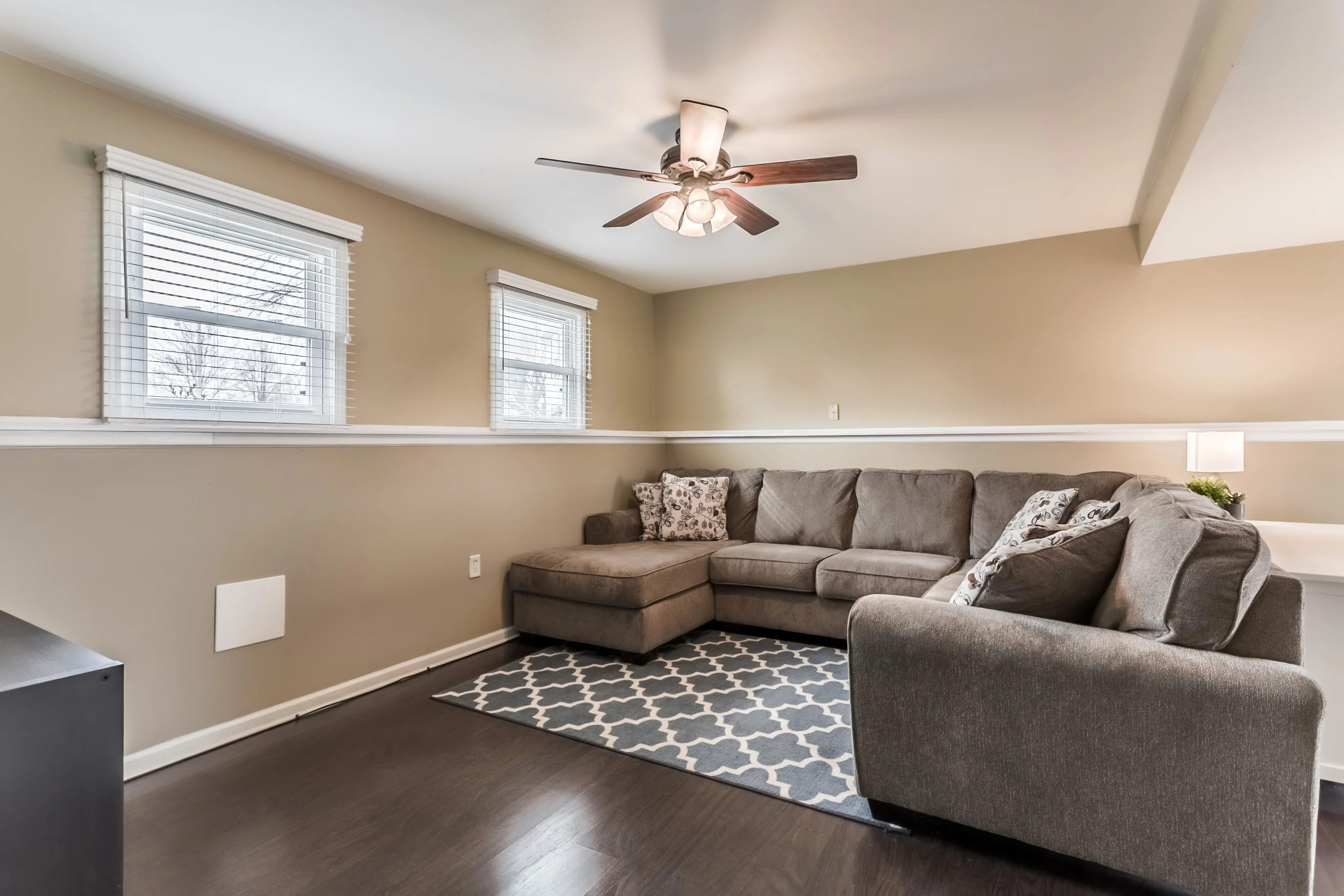 916CrestviewCt_095-HDR-1.jpg