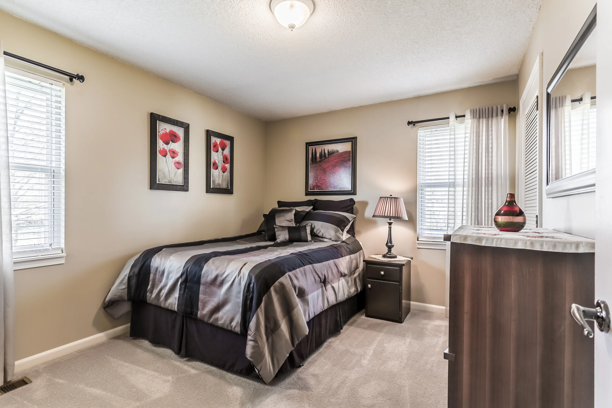 15220SSeminoleDr_016-HDR-1.jpg