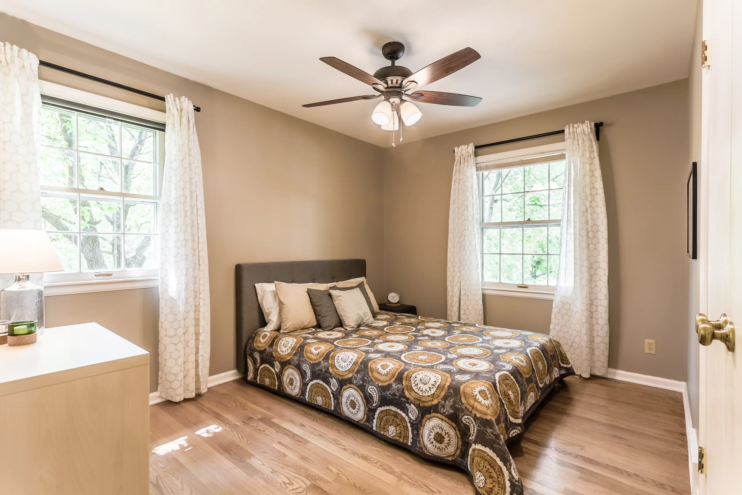 9609HardySt_027-HDR-1.jpg