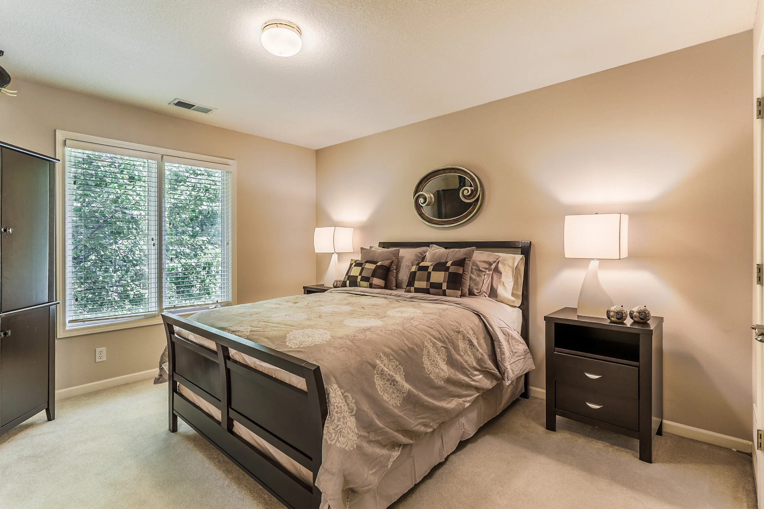 7411OakView_116-HDR-1.jpg