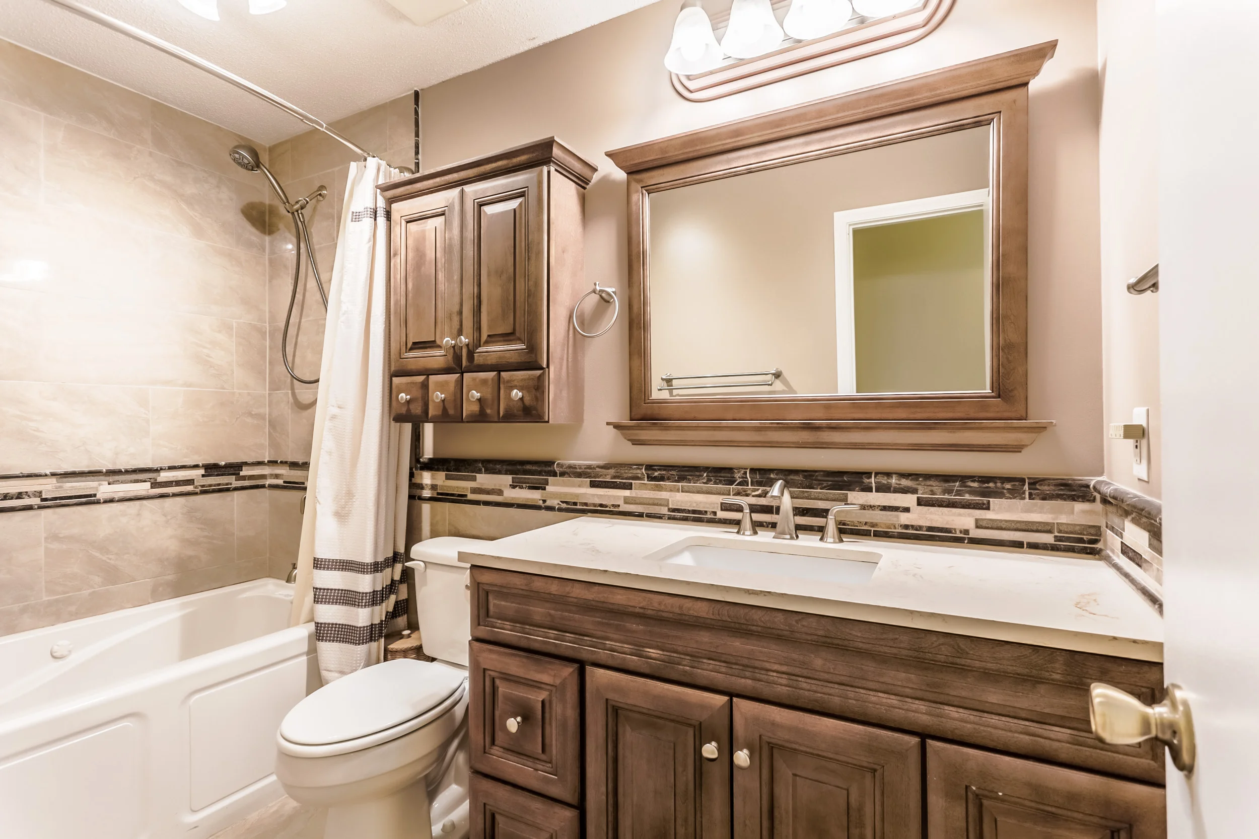 1406EWellsFargoDr_036-HDR-1.jpg