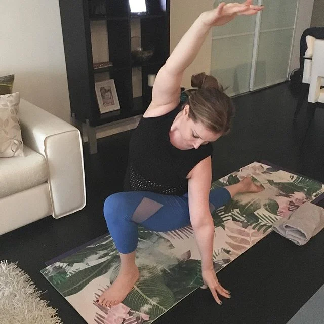 Today was one of my best home yoga practices. As I mentioned in a previous post I am detoxing metals so today I definitely felt sluggish and just off. I did a detox foot soak, drank an alkalizing lemon and ginger drink, took extra liver drainage and 