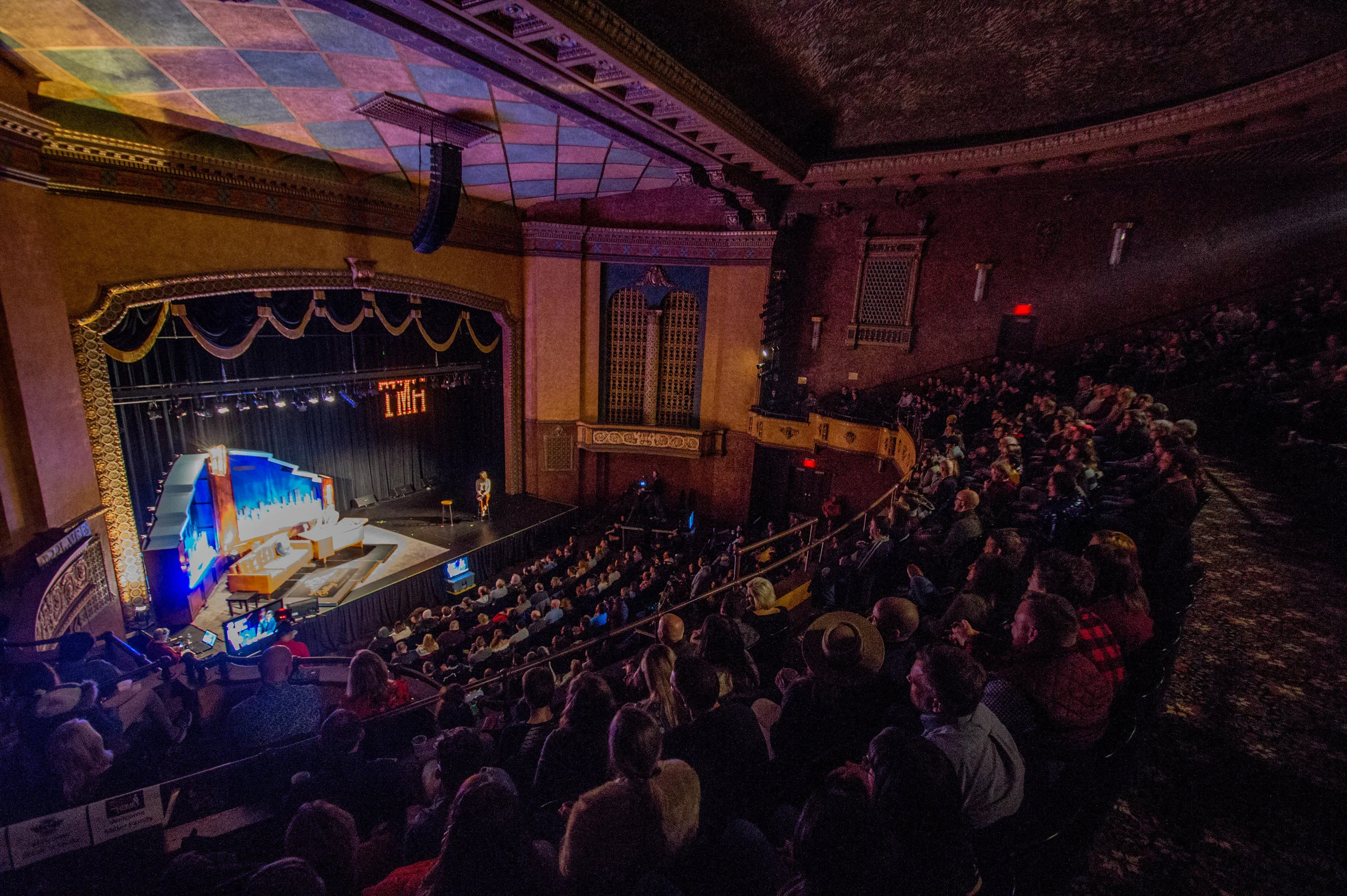 crowd wide sellout.jpg