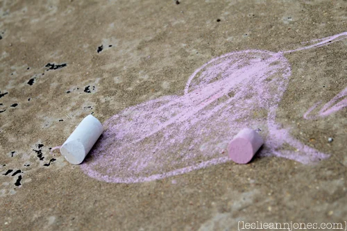 sidewalk-chalk-heart