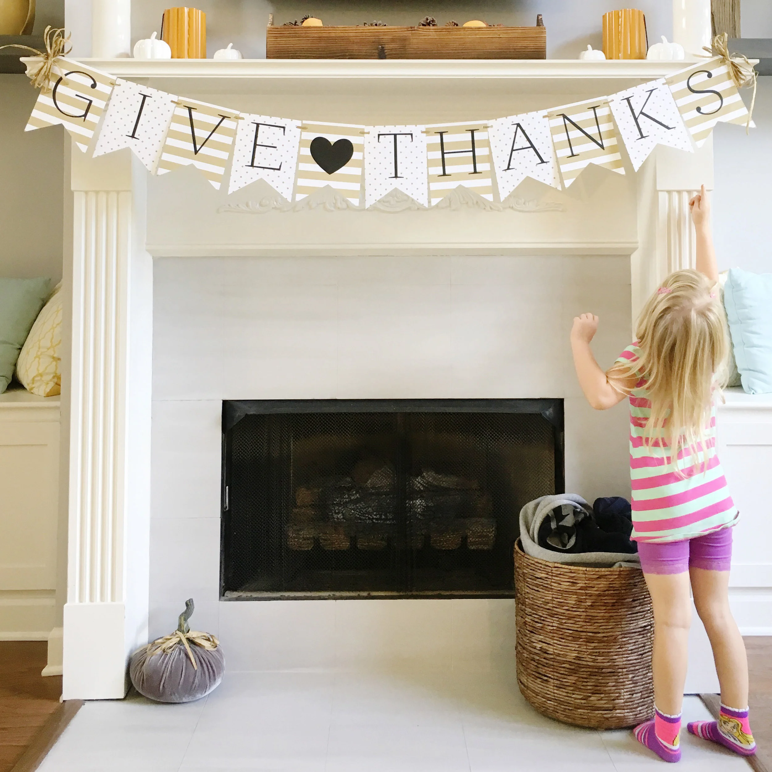Free Give Thanks Banner
