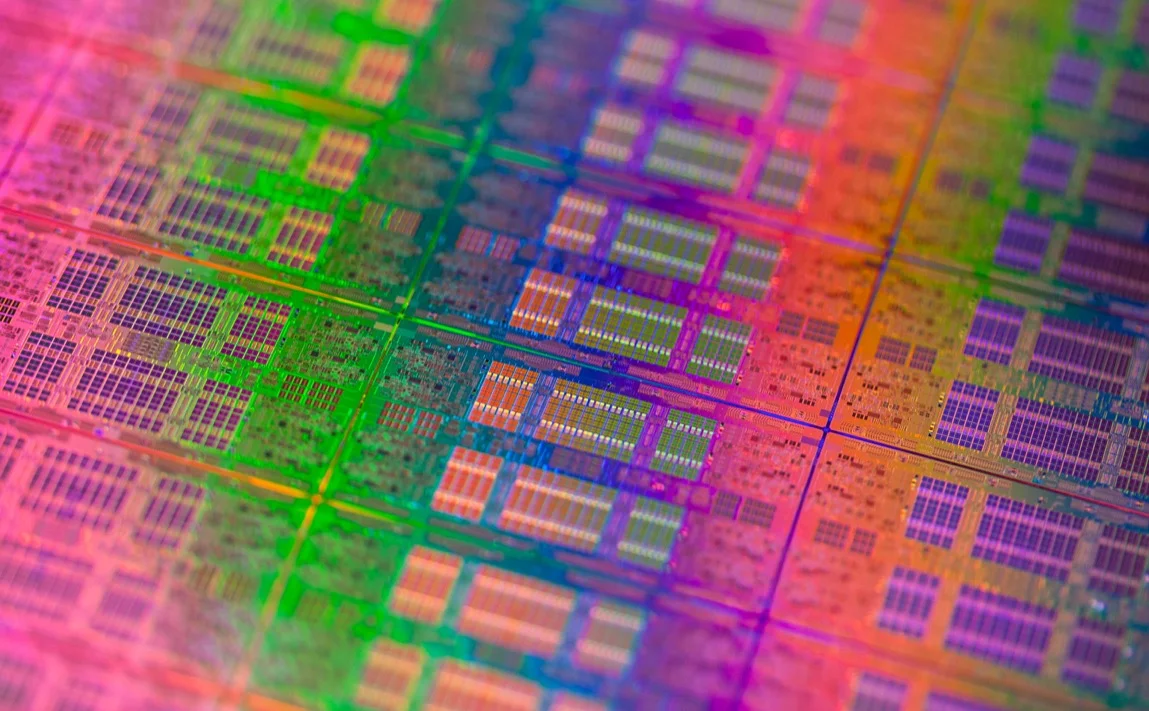 intel-itanium-processor-9500-6-optim.jpg