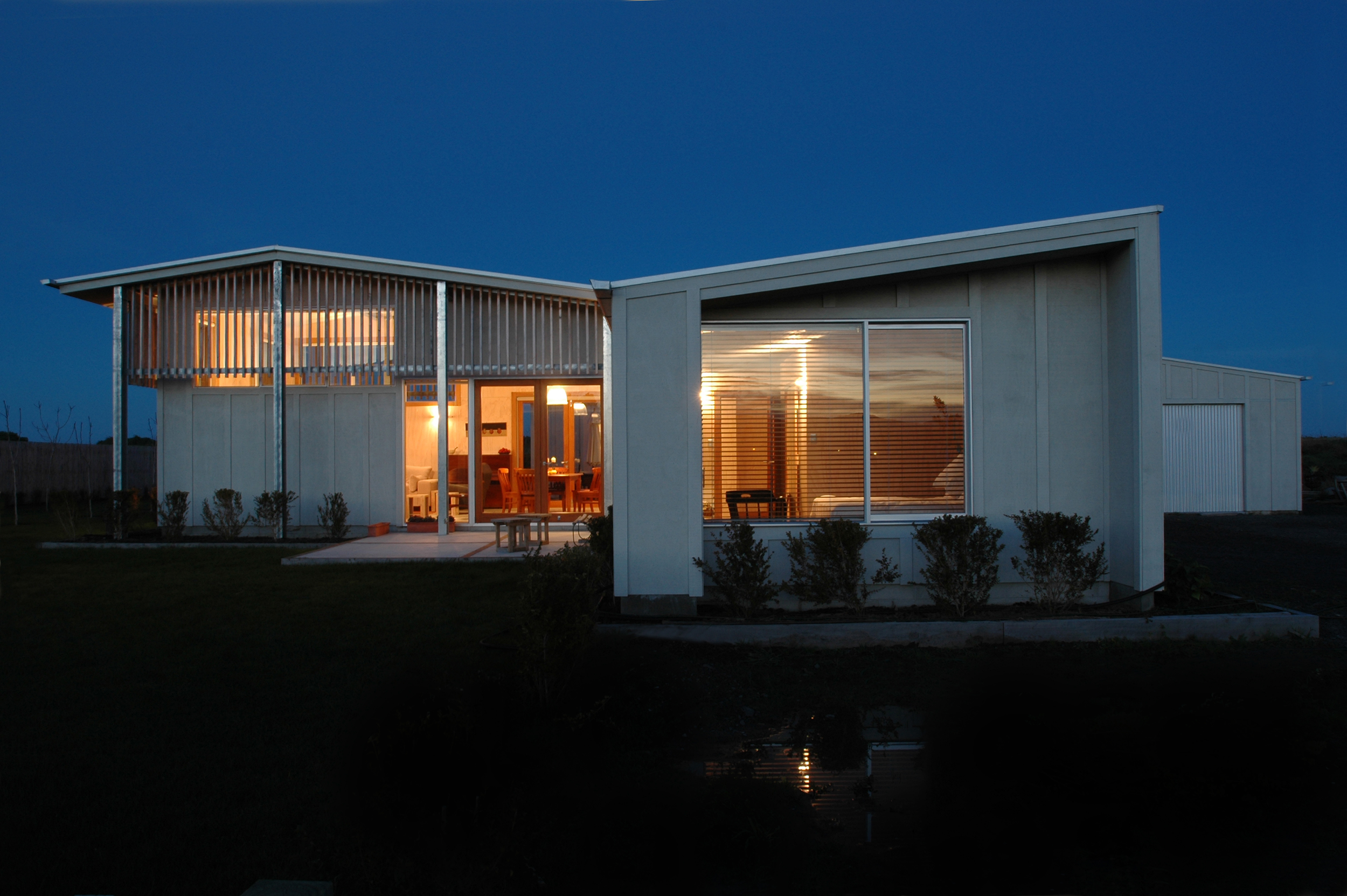 AngusHouse west elevationNight 6 of6.png