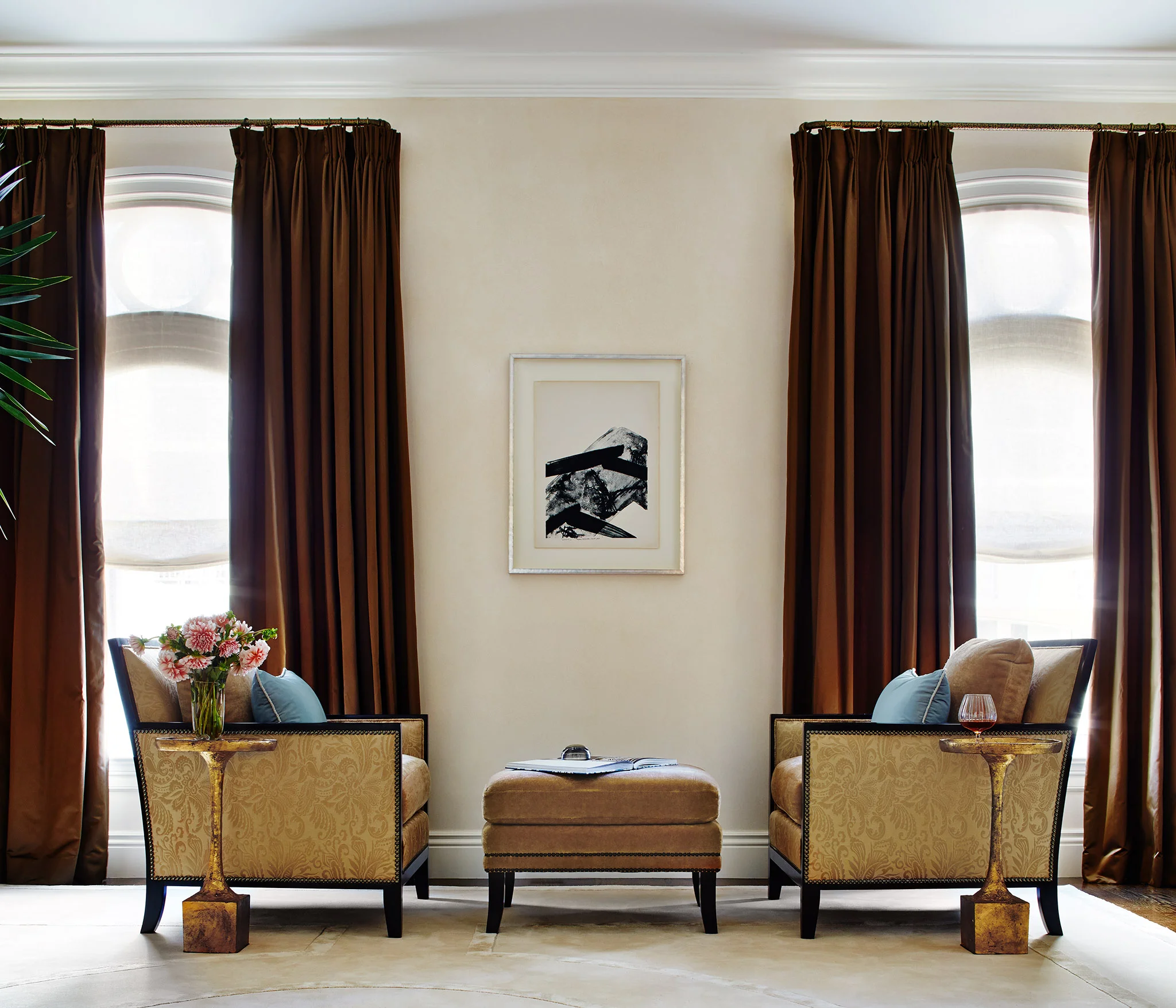   PEARLESCENT GLAZE ON WALLS   Interior Design by: Angela Free  Photography: Brad Knipstein 