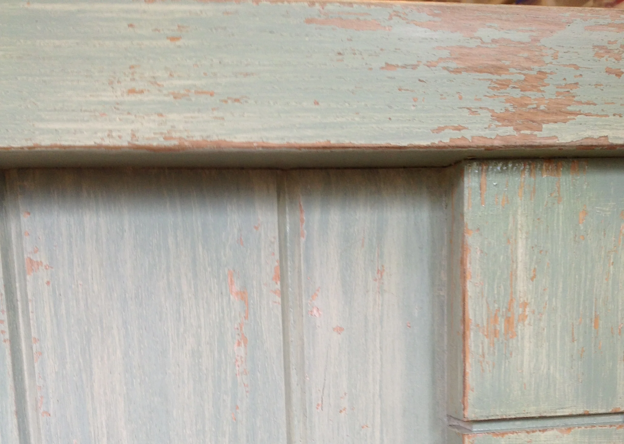   DISTRESSED CABINET FINISH  