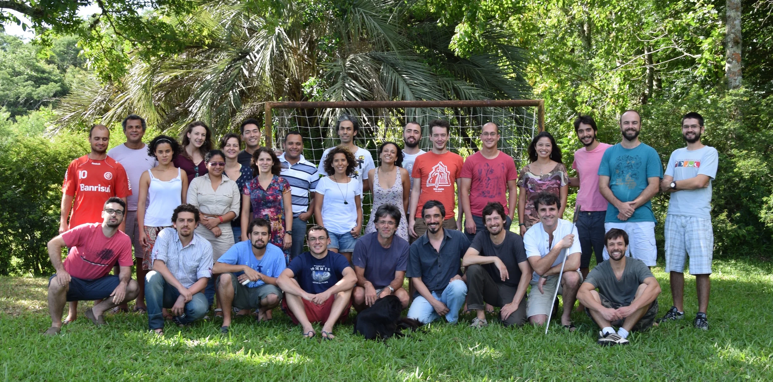 From left to right: (standing) Igor Coelho, Jerry Penha, Alejandra Pizarro, Larissa Boesing, Gianina Passuni-Saldaña, Francesca Palmeira, Wagner Cavarzere, Fernanda Zimmermann, Juan Carvajal-Cogollo, Danielle Ramos, Nicolás Seoane, Carolina Schuch, Bento Collares Gonçalves, Jérôme Guélat, Luiz Gustavo Santos, Julia Oshima, Pedro Martins, Carlos Zucco, Caio Louzada; (seating) Thiago Couto, Guido Rangel, Ismael Brack, Murilo Guimarães, Pablo Inchausti, Gonçalo Ferraz, Juan Manuel Morales, Marc Kéry and Karl Mokross.
