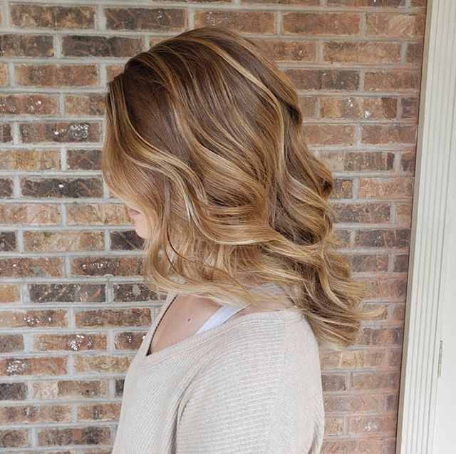 Cut and color by Jenn.
.
.
.
.
.
.
.
.

#aveda #blonde #bombshell #828isgreat #asheville #avedaartist #balayage #avedablonde #avlhair #evolutionsavedasalon #aircontrol #hairideas #hair #ashevilleblonde #avl #damageremedy #loveyourhair #asheville #ave